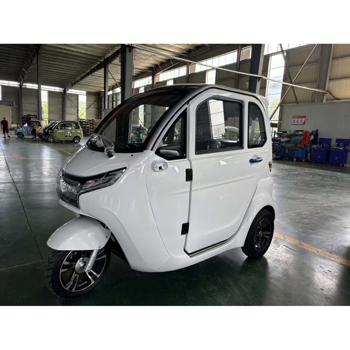 E Trike eco  Kabinenroller 3 Rad kabinenroller mit Lithium Akku weiß