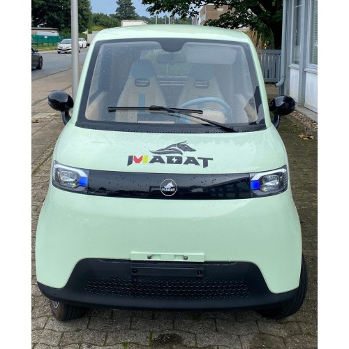 Madat A05 – Grüner E-Kabinenroller mit 100 Ah Lithium-Eisenphosphat-Akku (LiFePO₄), 45 km/h
