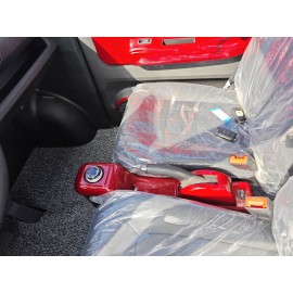 Madat B05 – Rotes Elektro-Microauto mit LiFePO₄-Akku – erhältlich mit 45 km/h oder 25 km/h