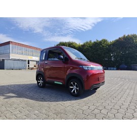 Madat B05 – Rotes Elektro-Microauto mit LiFePO₄-Akku – erhältlich mit 45 km/h oder 25 km/h