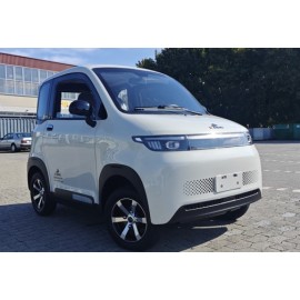 Madat B05 – Elektro-Microauto Weiß mit Lithium-Eisenphosphat-Akku (LiFePO₄), 45 km/h