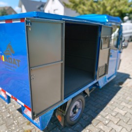 Madat E Cargo Pro  E-Dreirad E Kabinenroller  mit geschlossene Ladefläche Grau