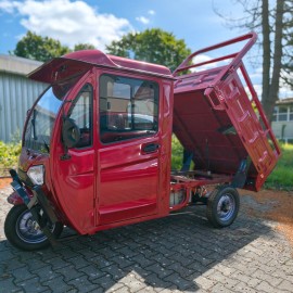 Madat E-Cargo – Elektrisches Cargo-Dreirad mit offener Ladefläche Rot