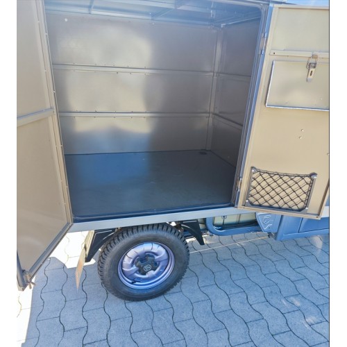 Madat E Cargo Pro  E-Dreirad E Kabinenroller  mit geschlossene Ladefläche