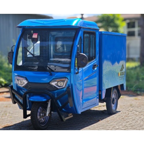 Madat E Cargo Pro  E-Dreirad E Kabinenroller  mit geschlossene Ladefläche Blau