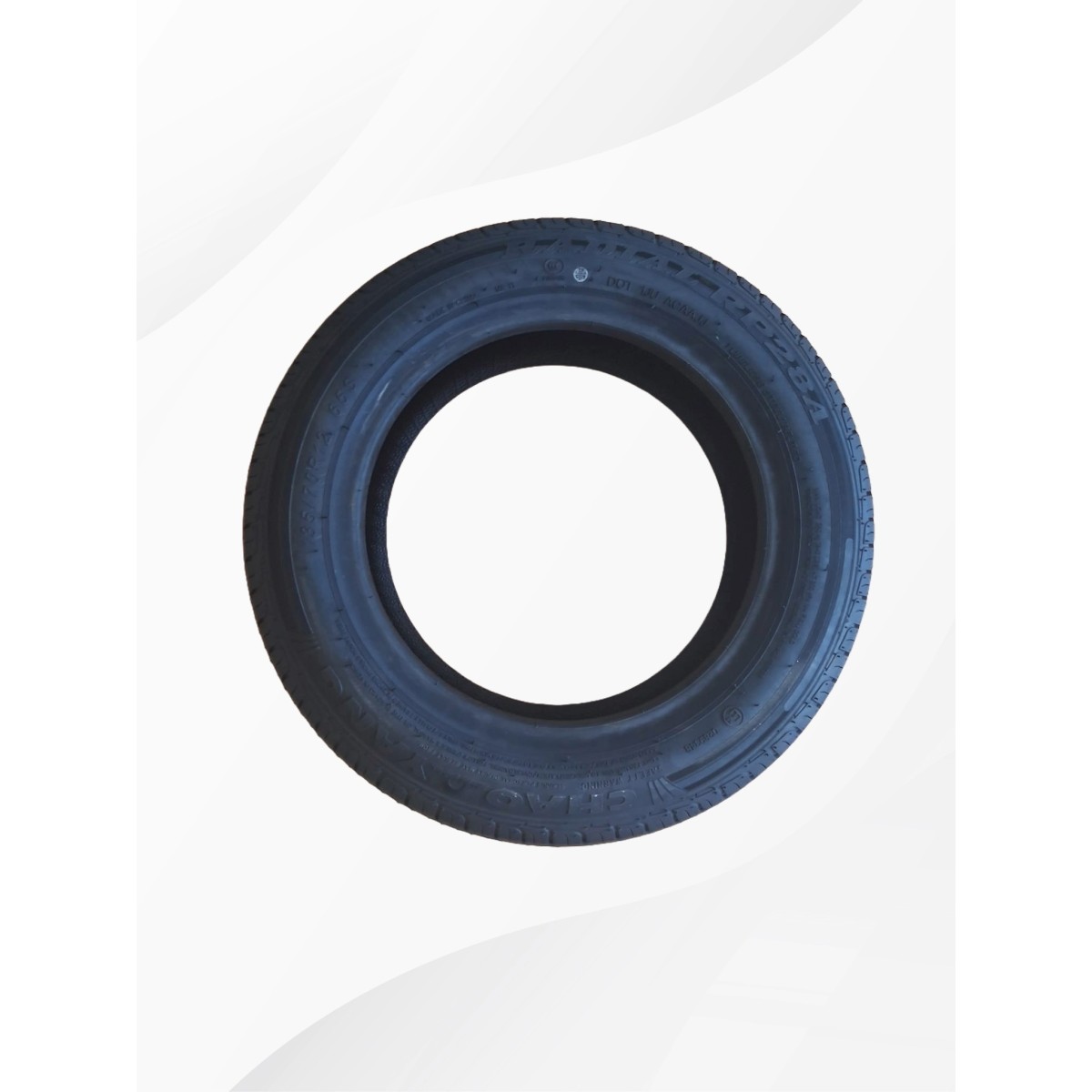 Rear tire compatible with E-cabin scooters