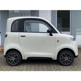 Madat 05 Beige E Kabinenroller 45 km/h 100 Ah Lithium Akku bis 120 km Reichweite
