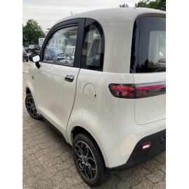 Madat 05 Beige E Kabinenroller 45 km/h 100 Ah Lithium Akku bis 120 km Reichweite